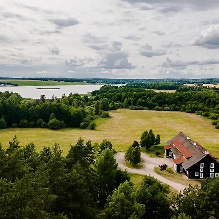 House On The Peninsula * Przerwanki